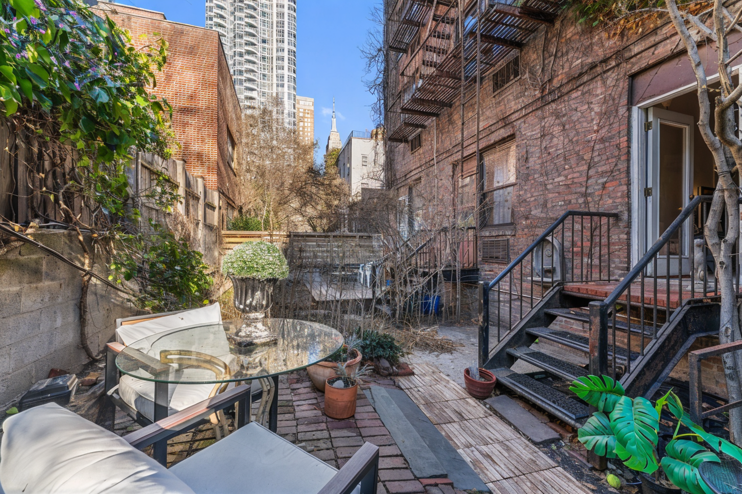 240 E 32ND Street 1A
