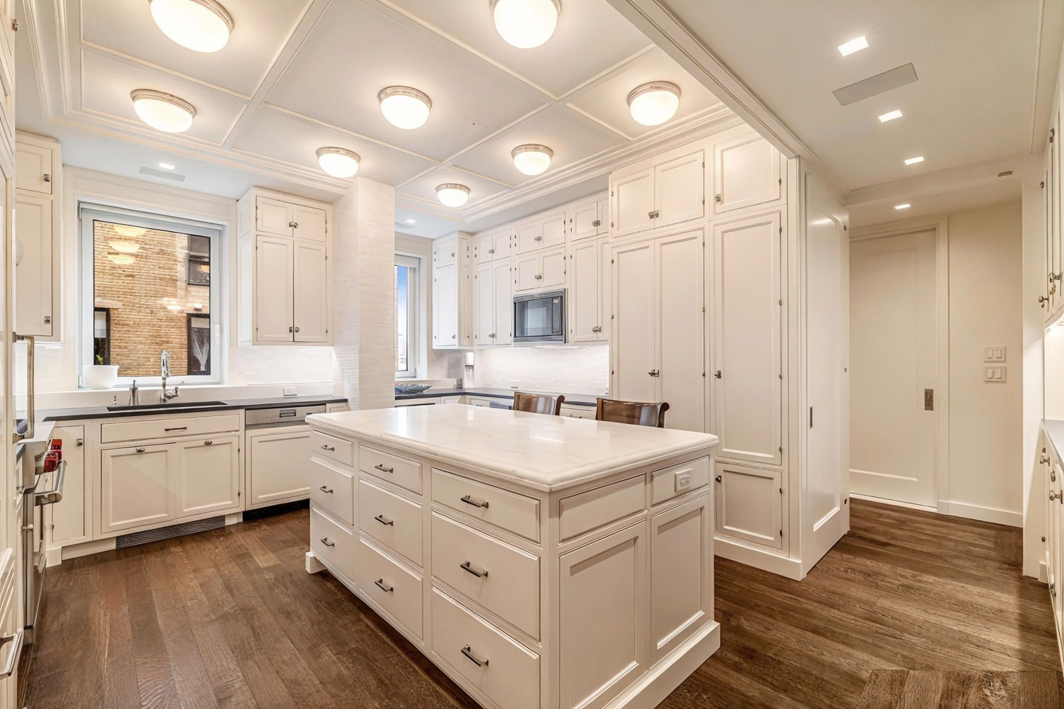 1100 PARK Avenue 15B