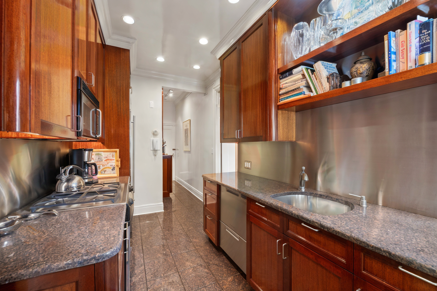 444 E 52ND Street PHN