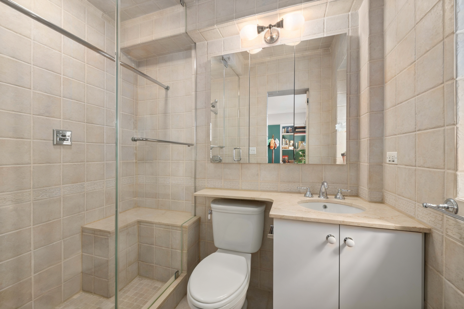 444 E 52ND Street PHN
