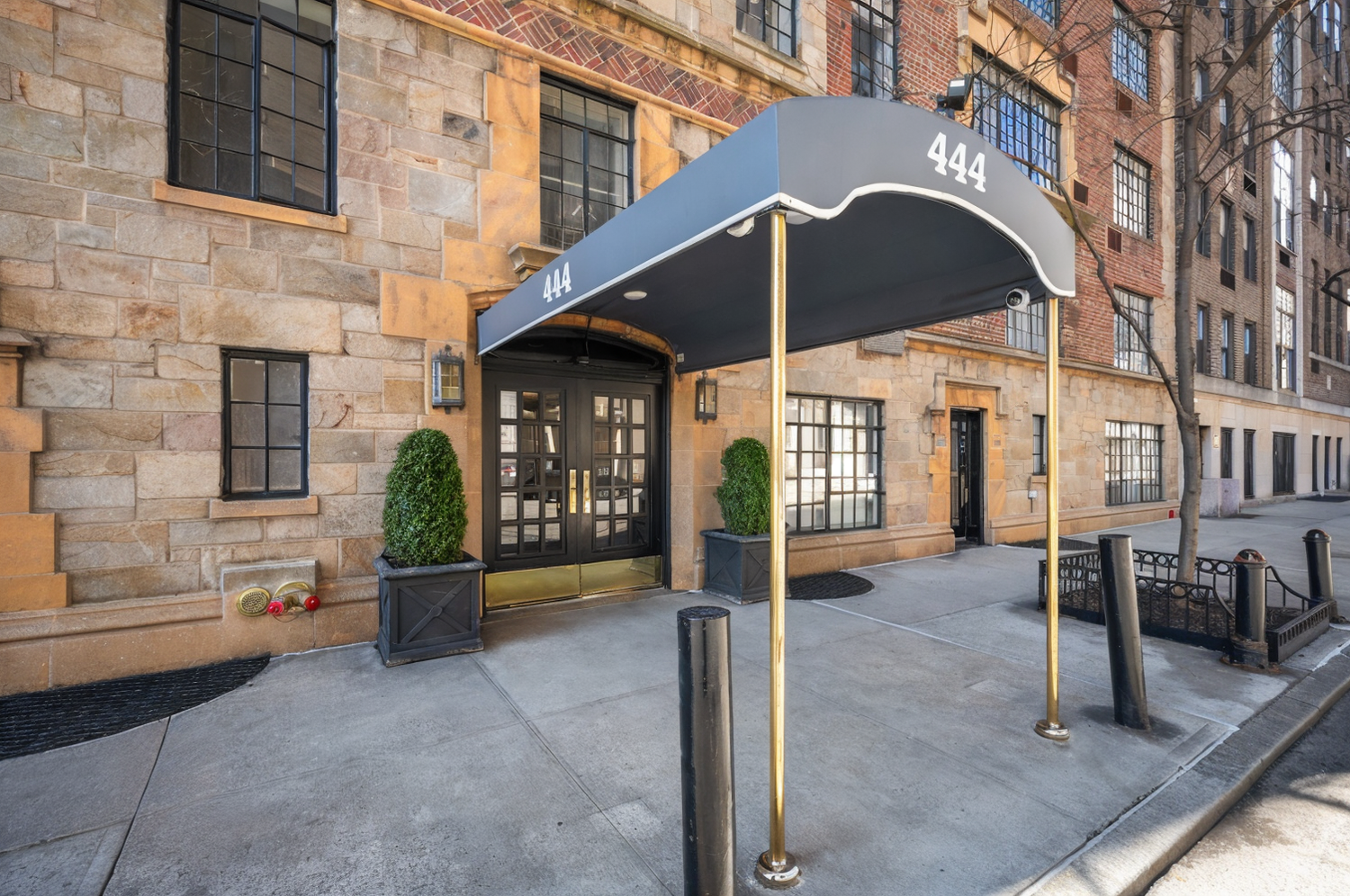 444 E 52ND Street PHN