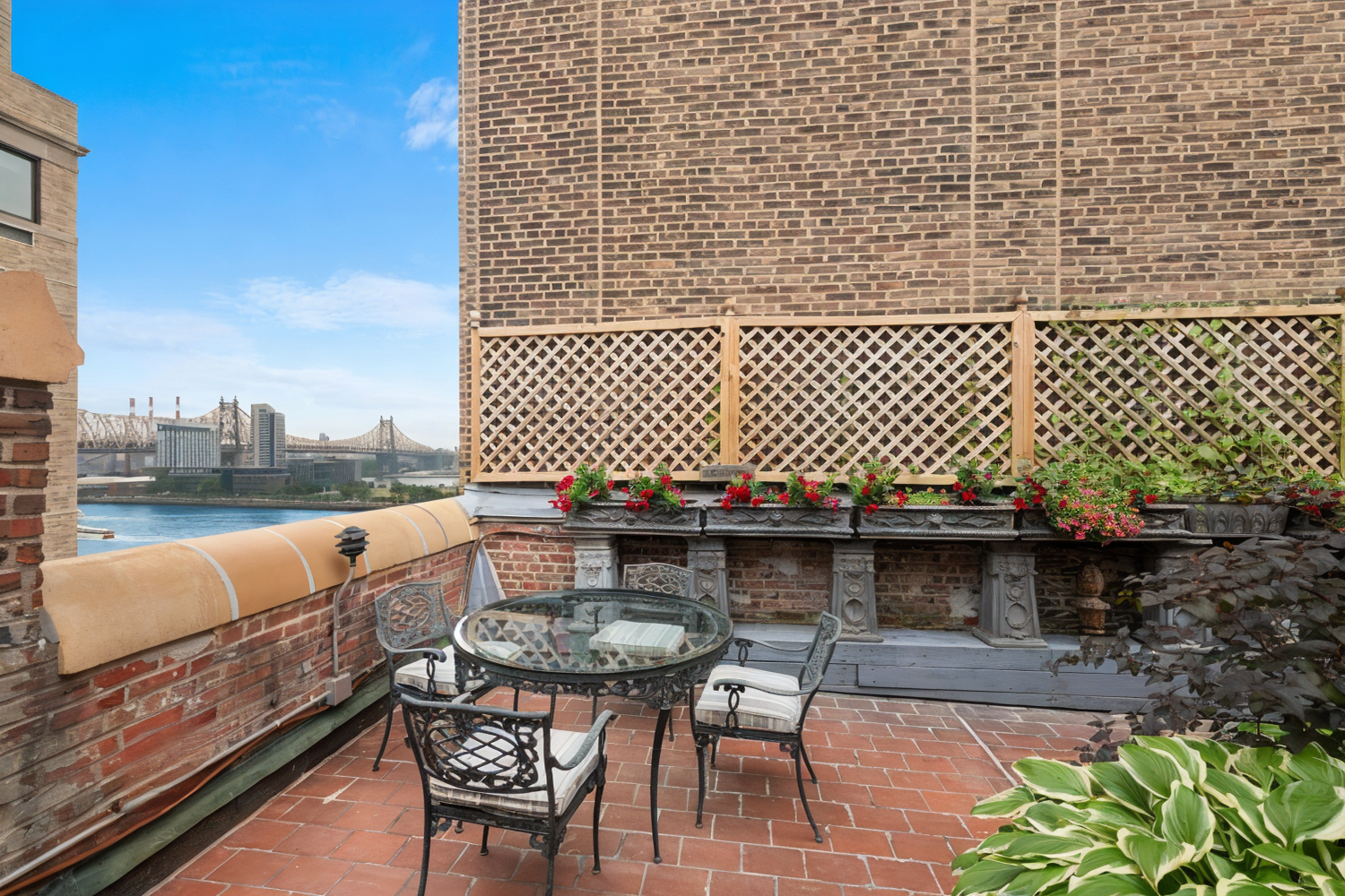 444 E 52ND Street PHN