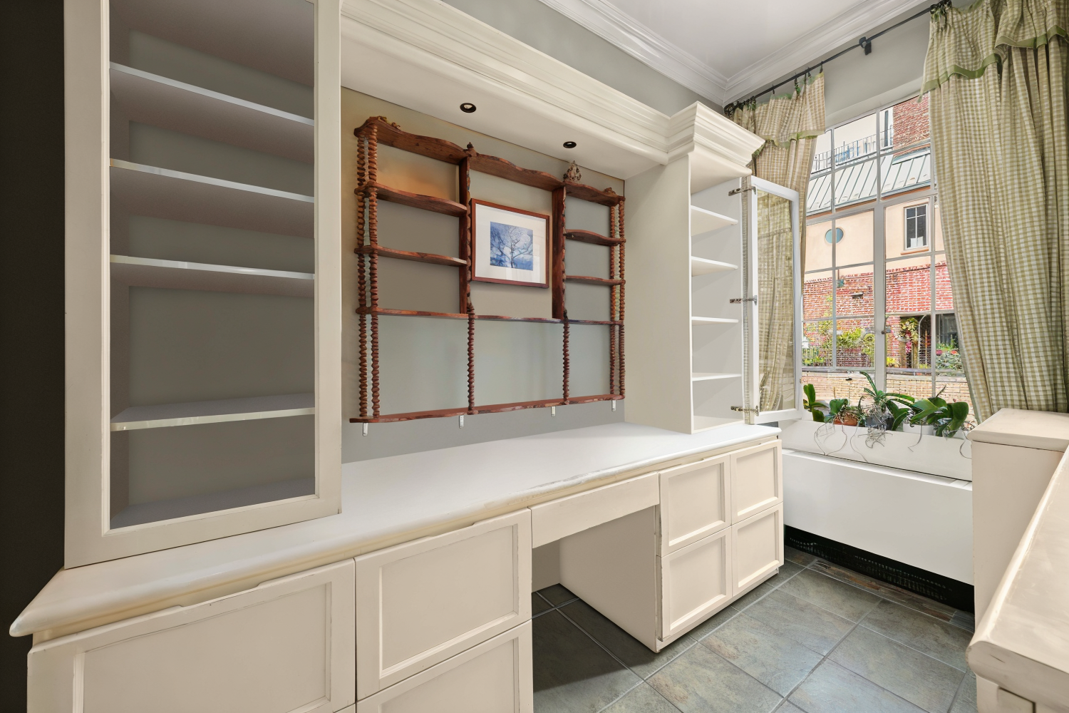 444 E 52ND Street PHN