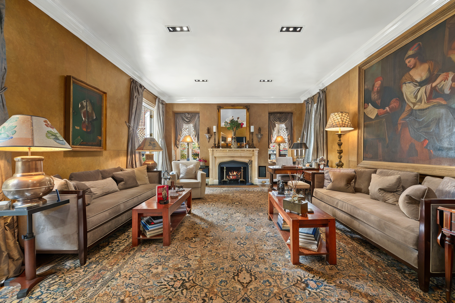 444 E 52ND Street PHN
