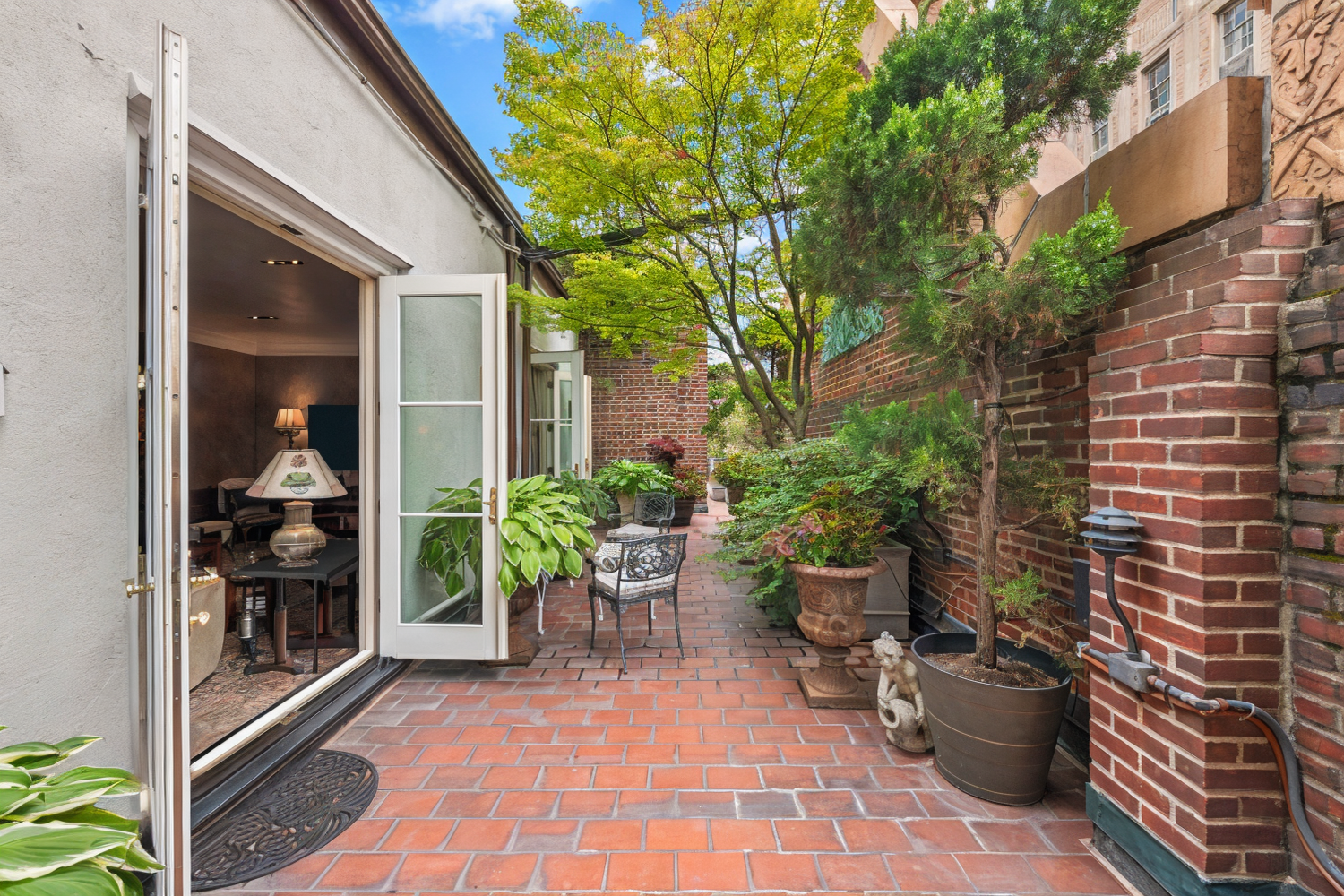 444 E 52ND Street PHN