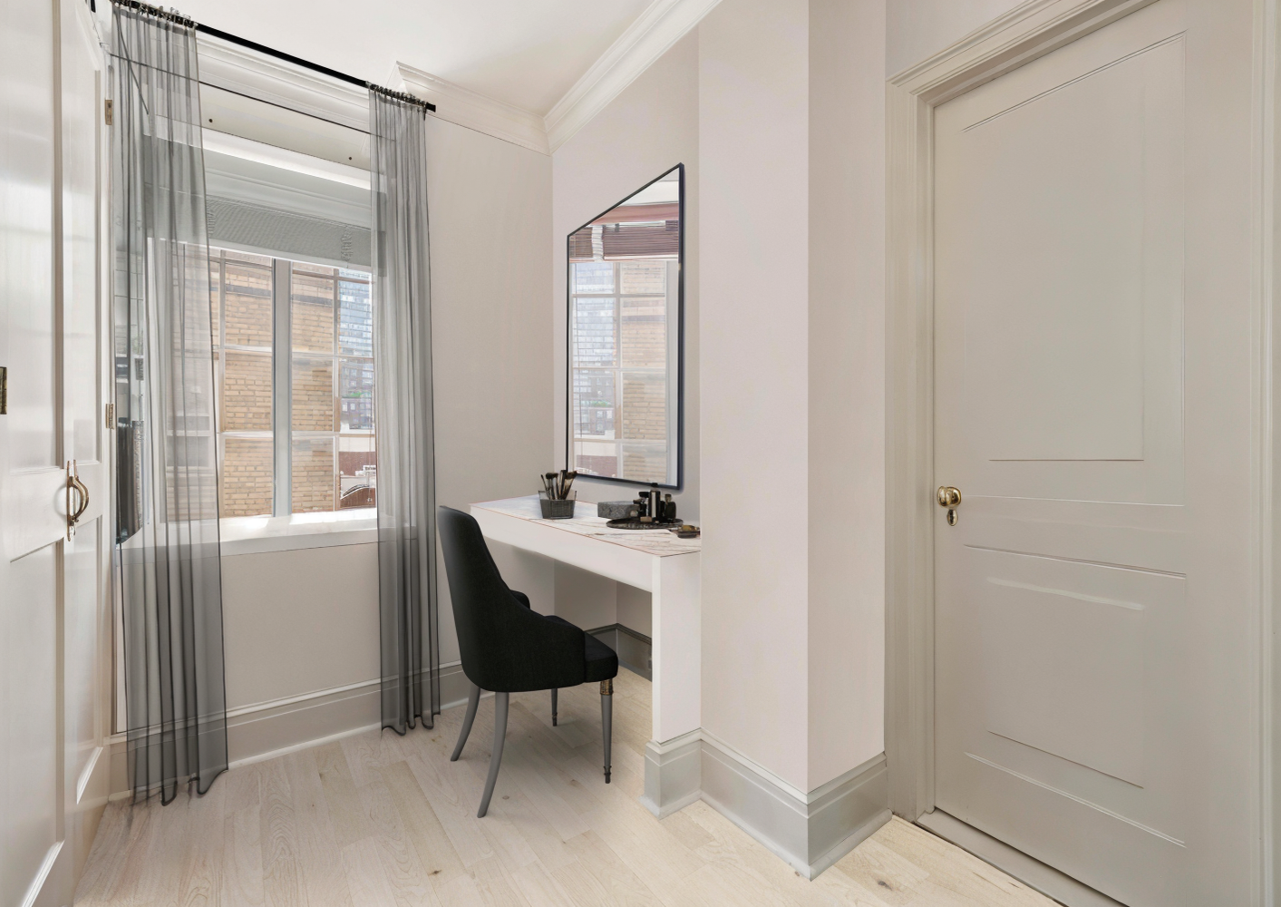 444 E 52ND Street PHN