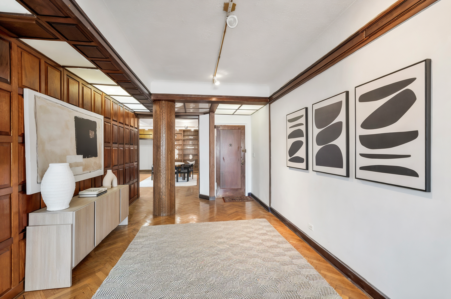 140 RIVERSIDE Drive 17LN