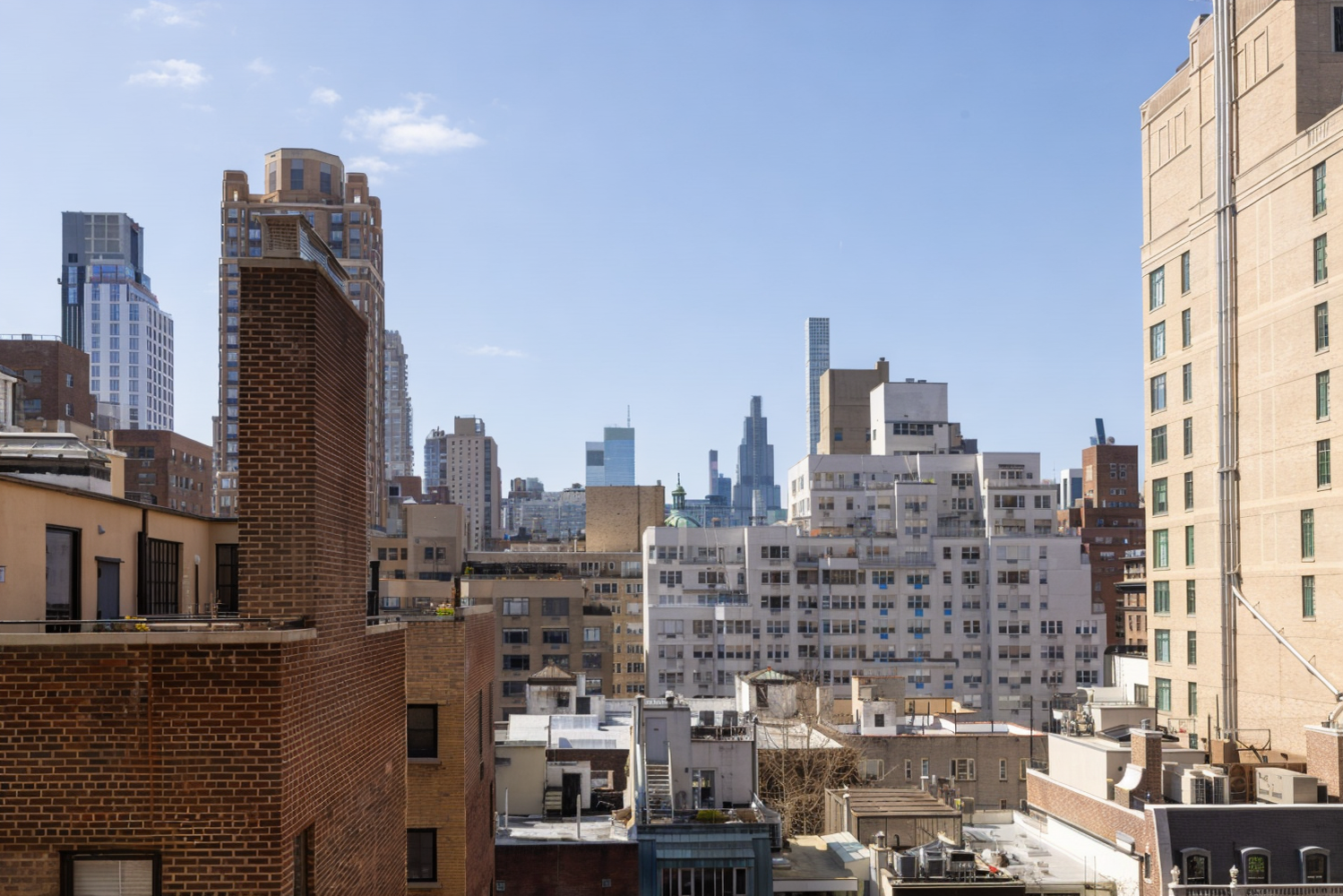 170 E 79TH Street 9/10B