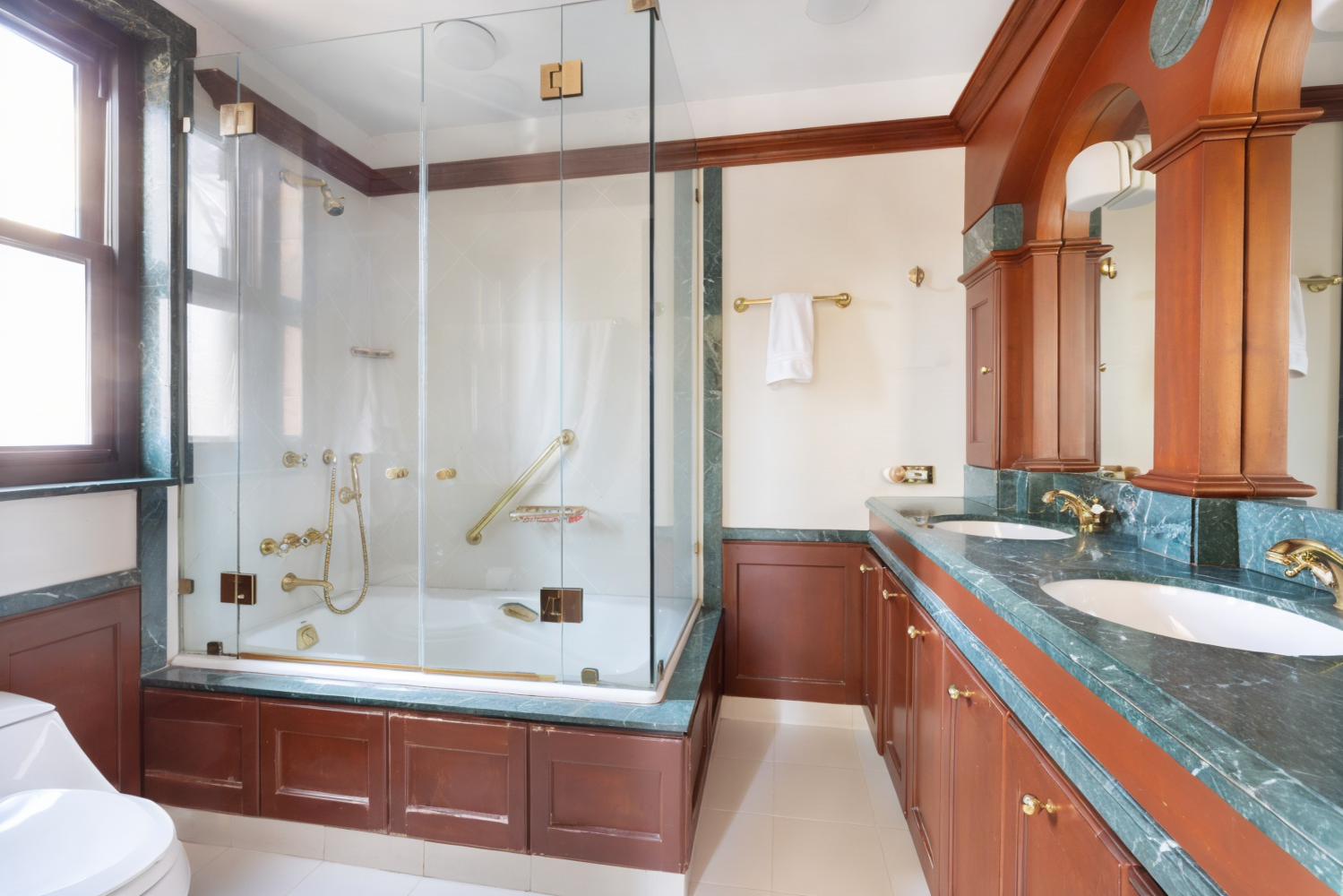 170 E 79TH Street 9/10B