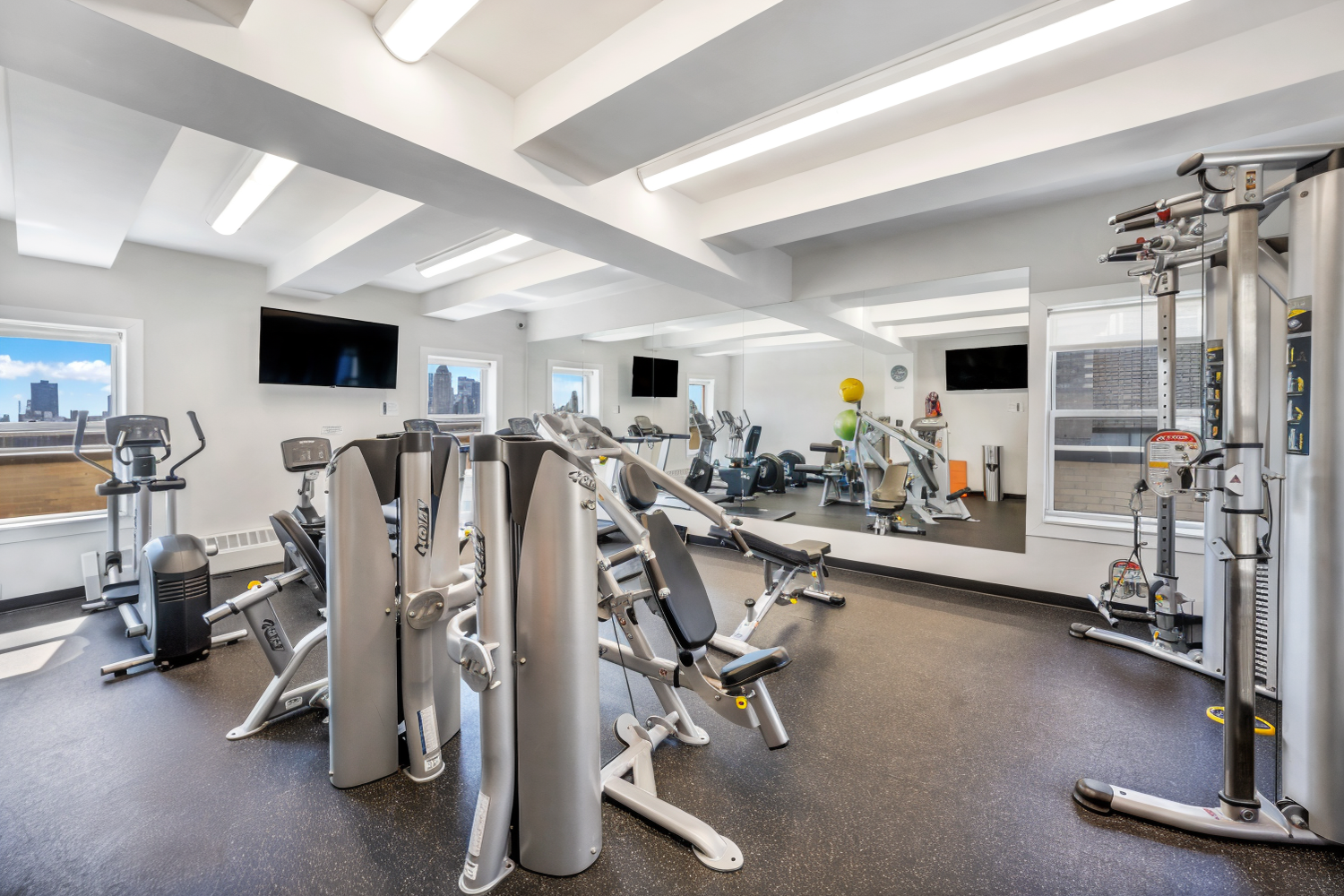 2 W 67TH Street 5A