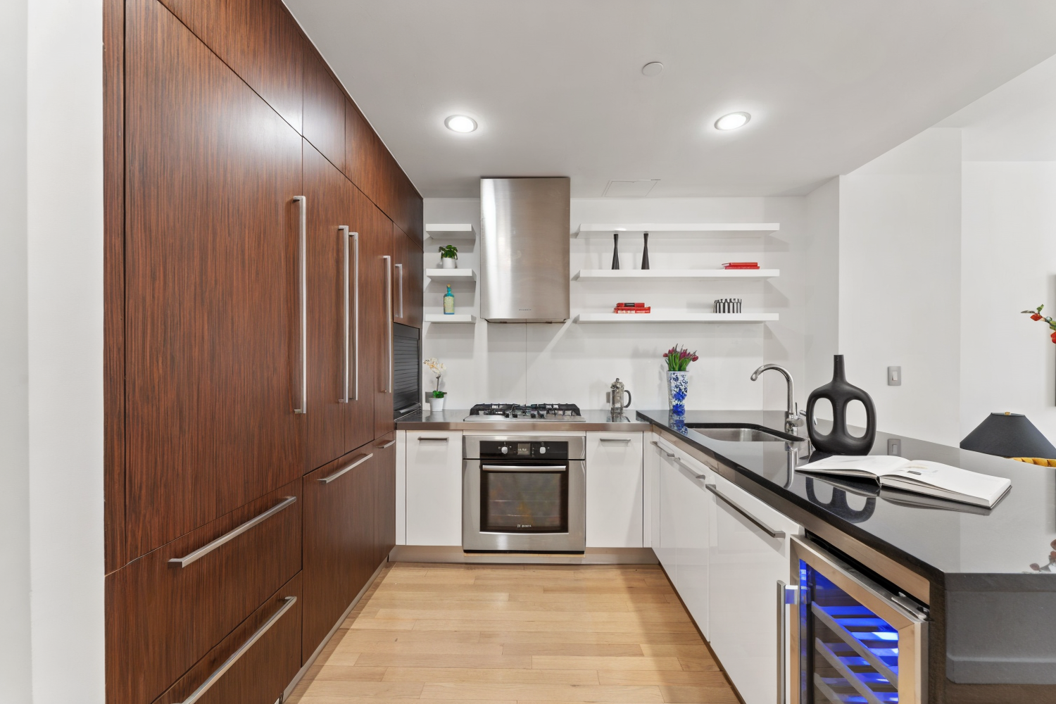 133 W 22ND Street 5J