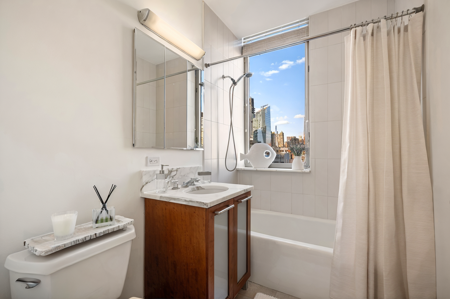 121 E 23RD Street PHD