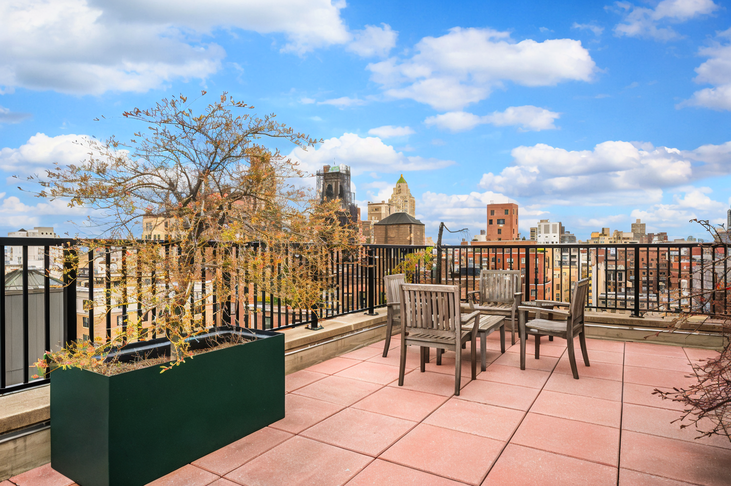 114 E 72ND Street 2/3B