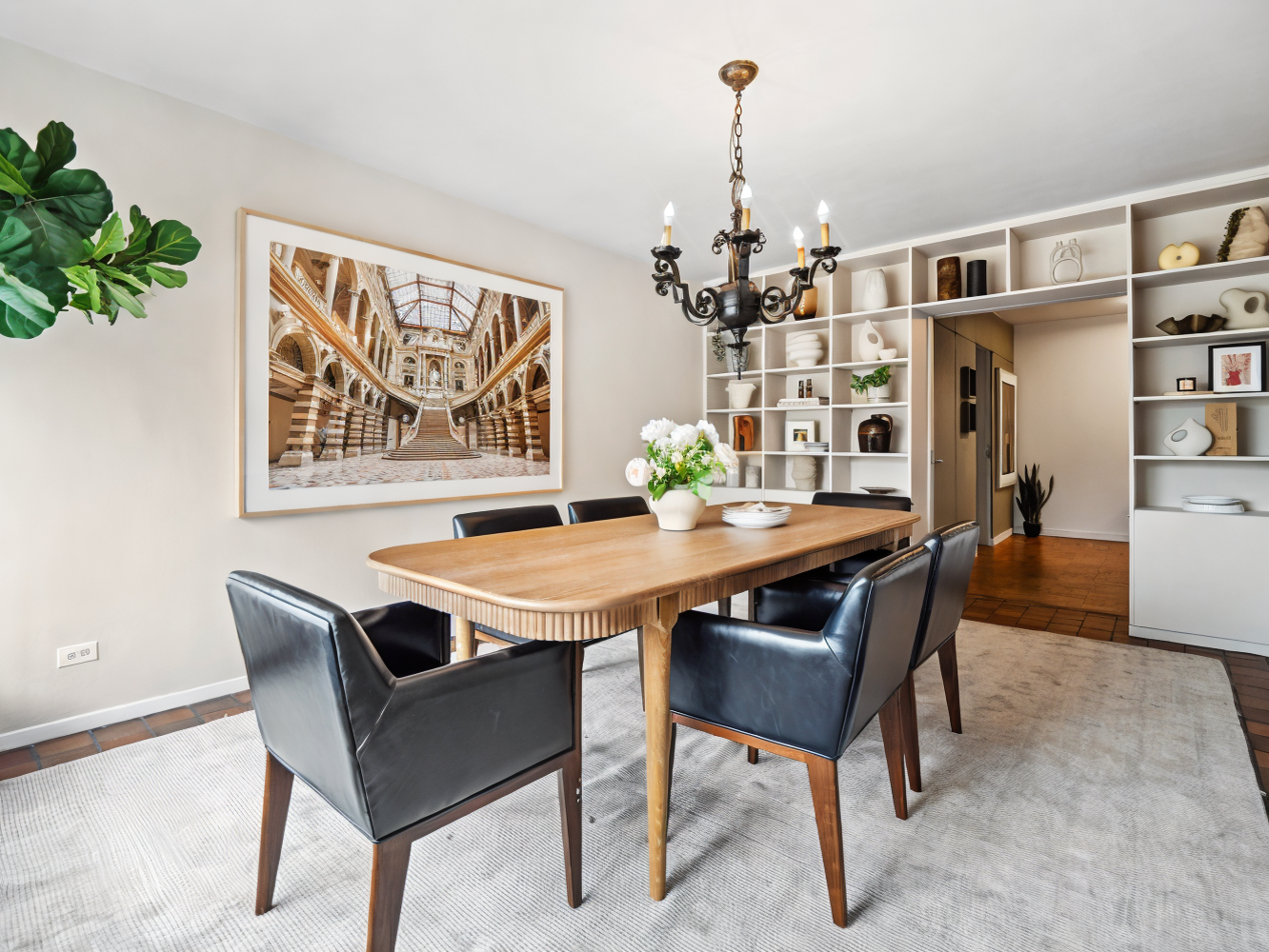 1050 5TH Avenue PHA