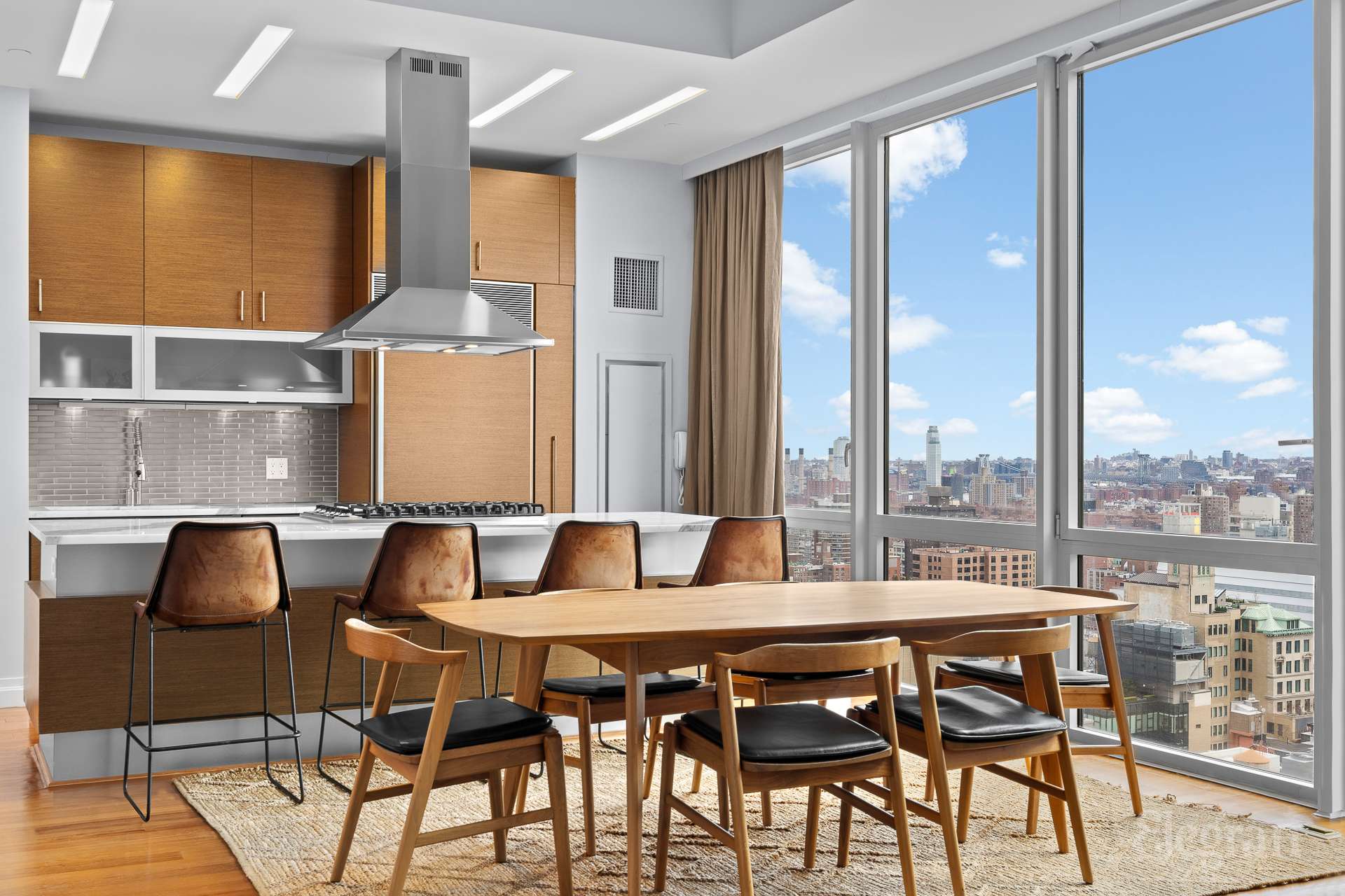 39 E 29th Street PH2B