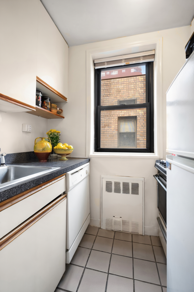 305 E 72ND Street 6FN