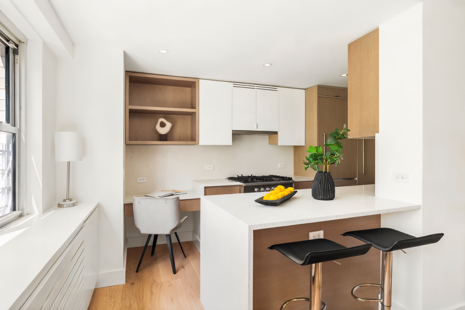 100 W 93RD Street 4K