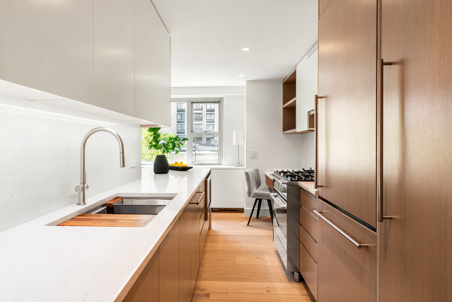 100 W 93RD Street 4K