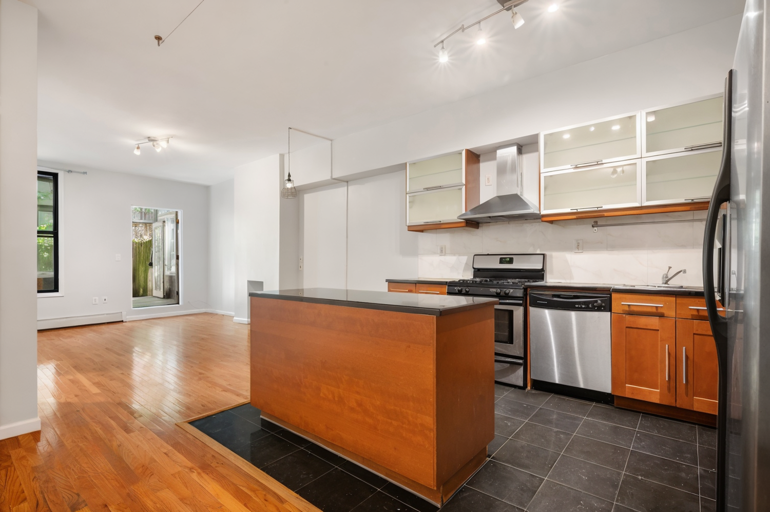 521 W 158TH Street GARDEN