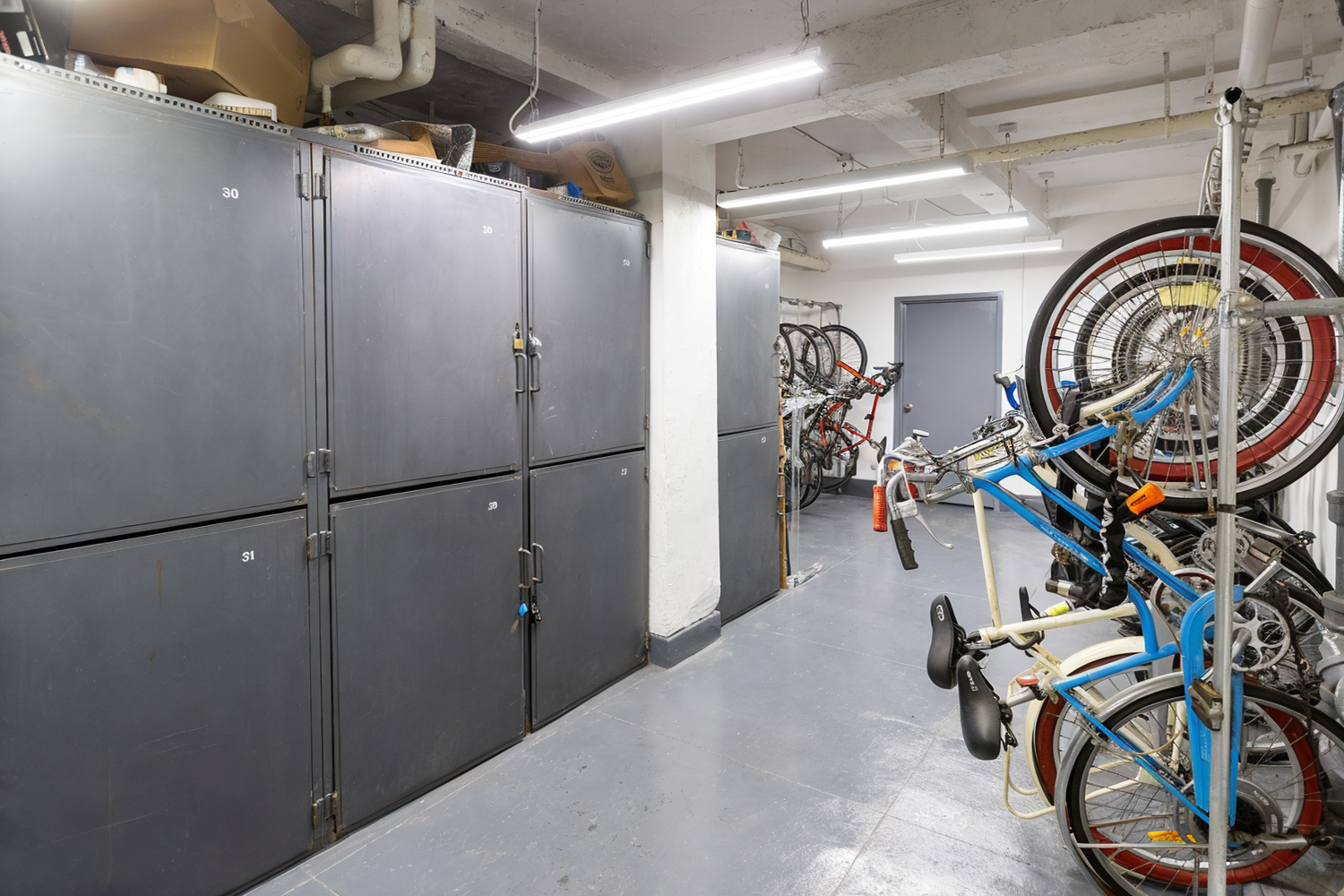 226 E 12TH Street 1F