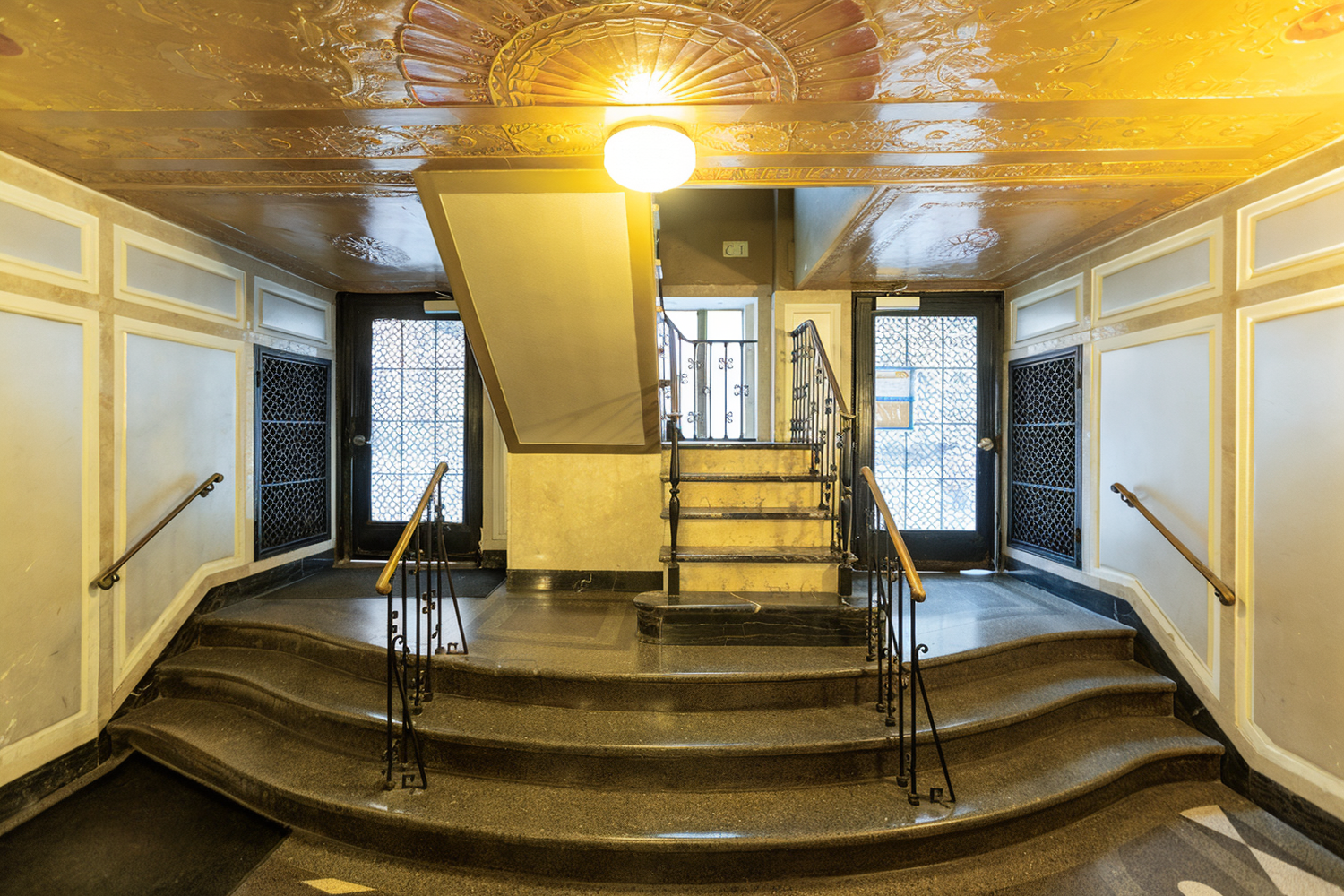 226 E 12TH Street 1F