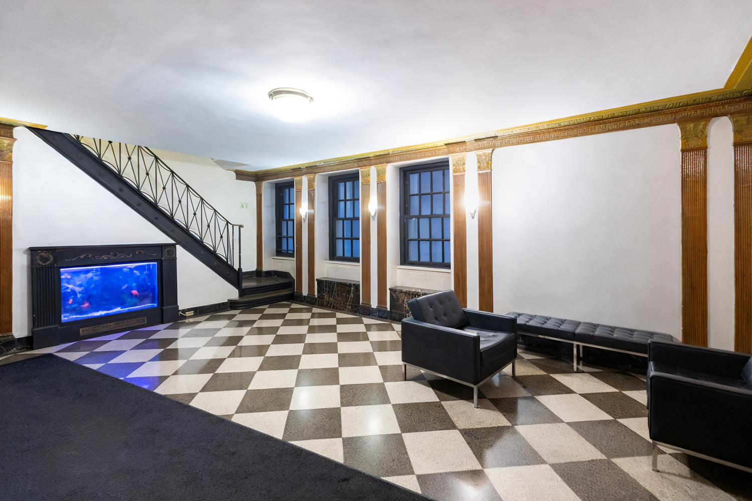 226 E 12TH Street 1F