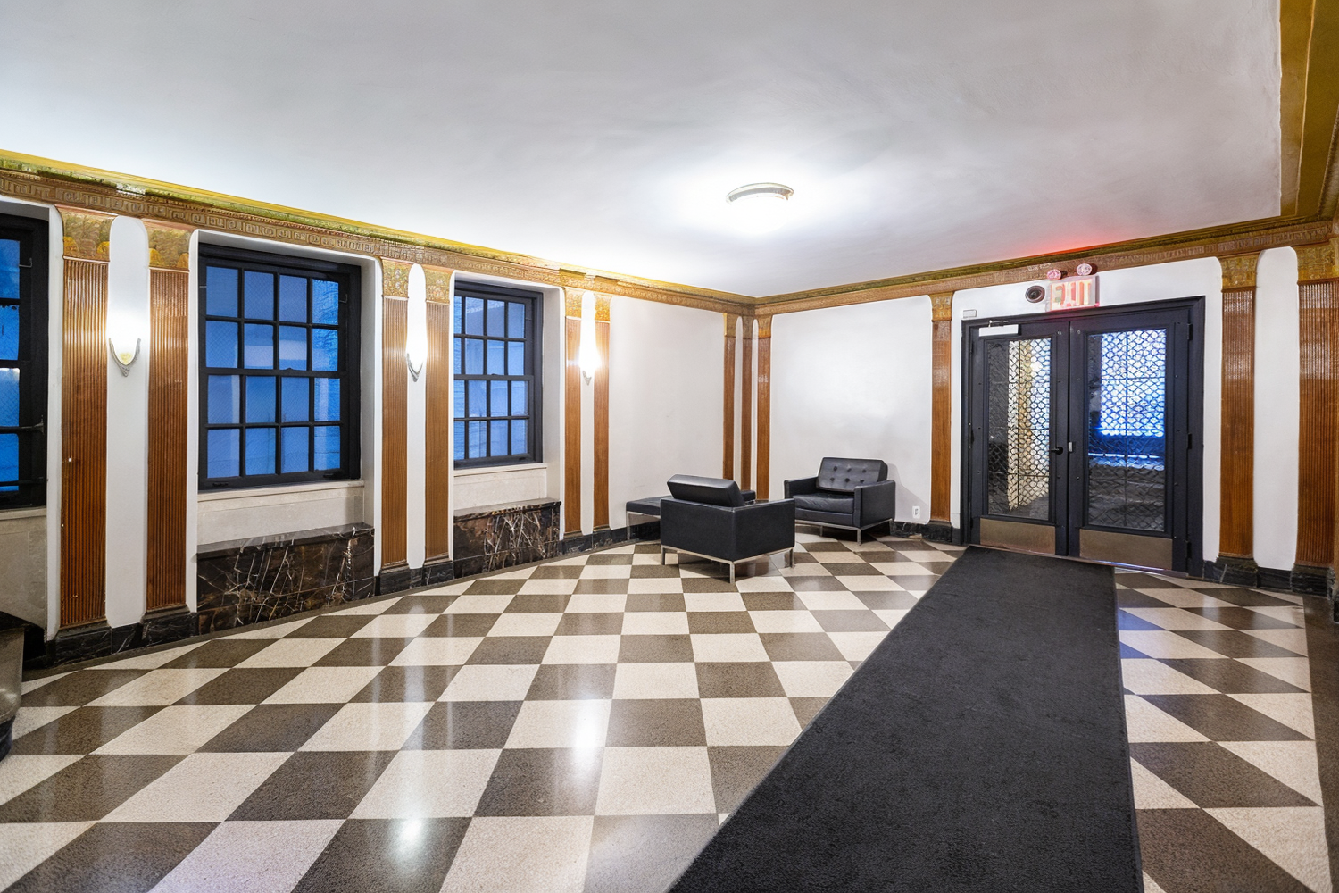 226 E 12TH Street 1F