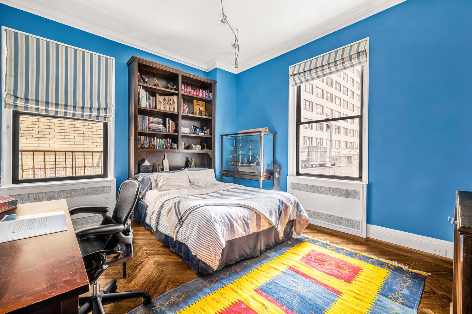 550 PARK Avenue 2E