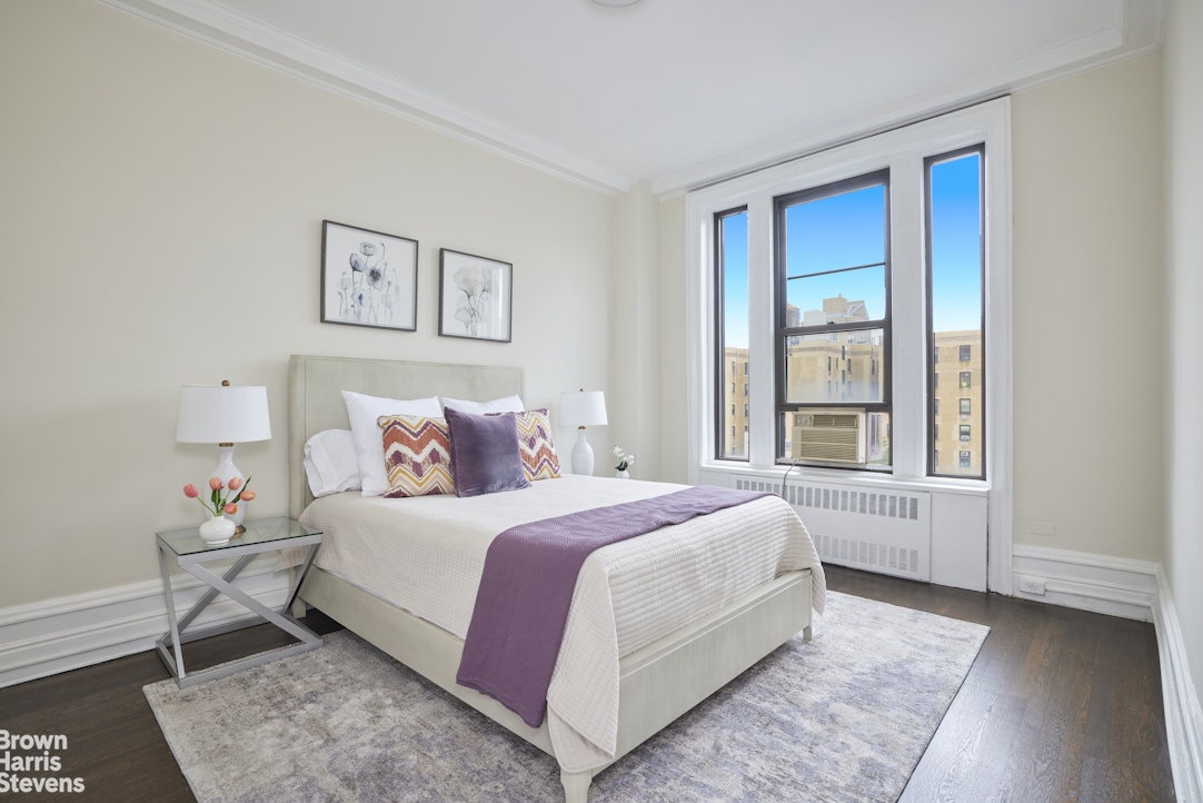 970 PARK Avenue 8N