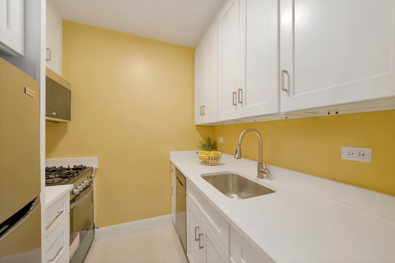 233 E 86TH Street 4A
