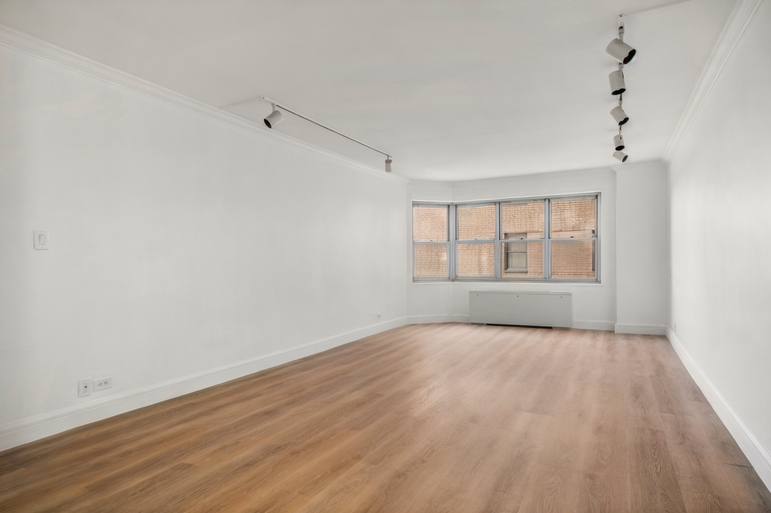 400 E 56TH Street 31J