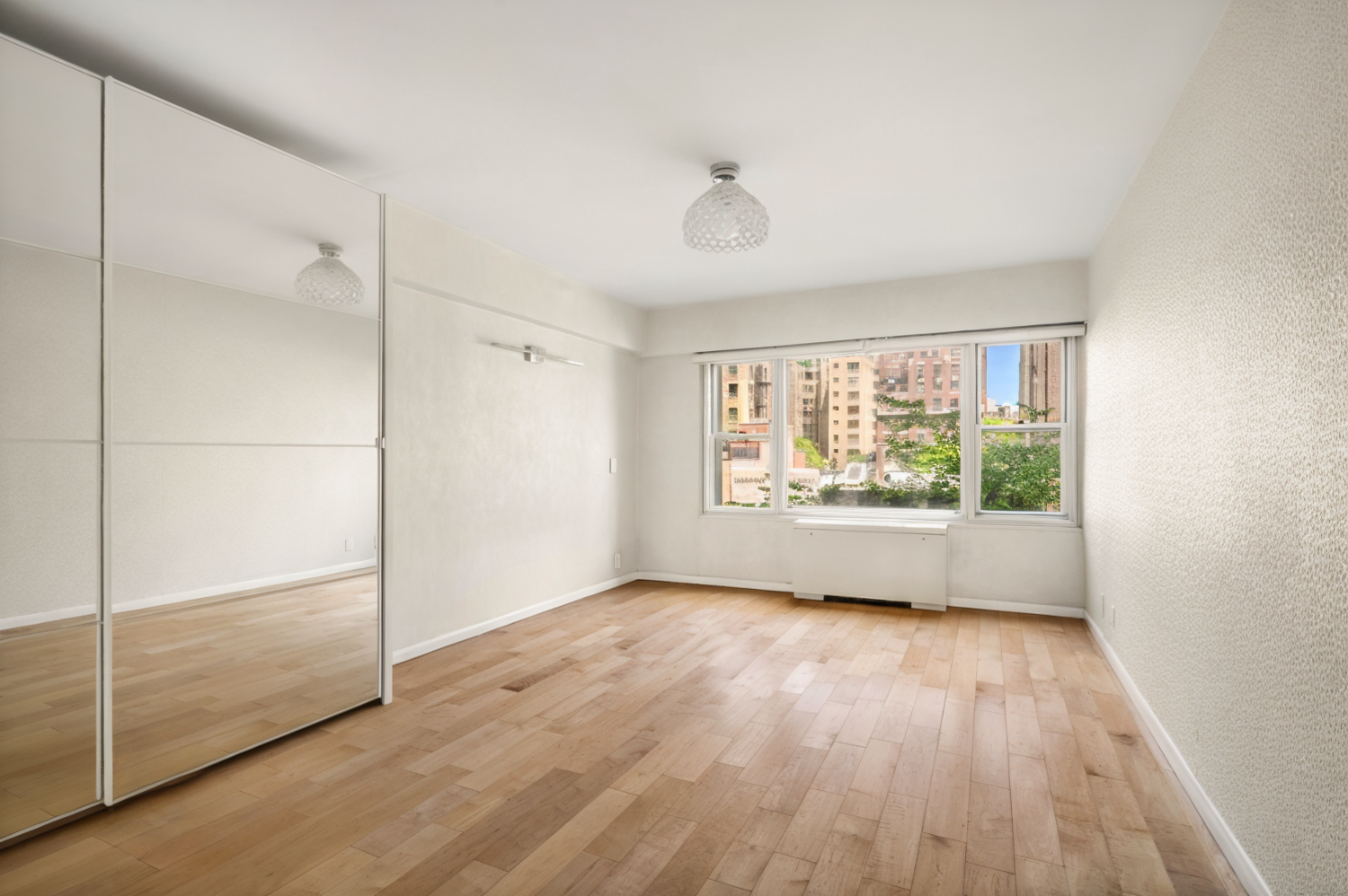 118 E 60TH Street 7B