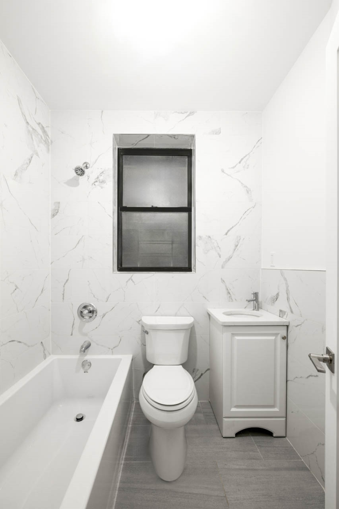 411-421 MANHATTAN Avenue 4