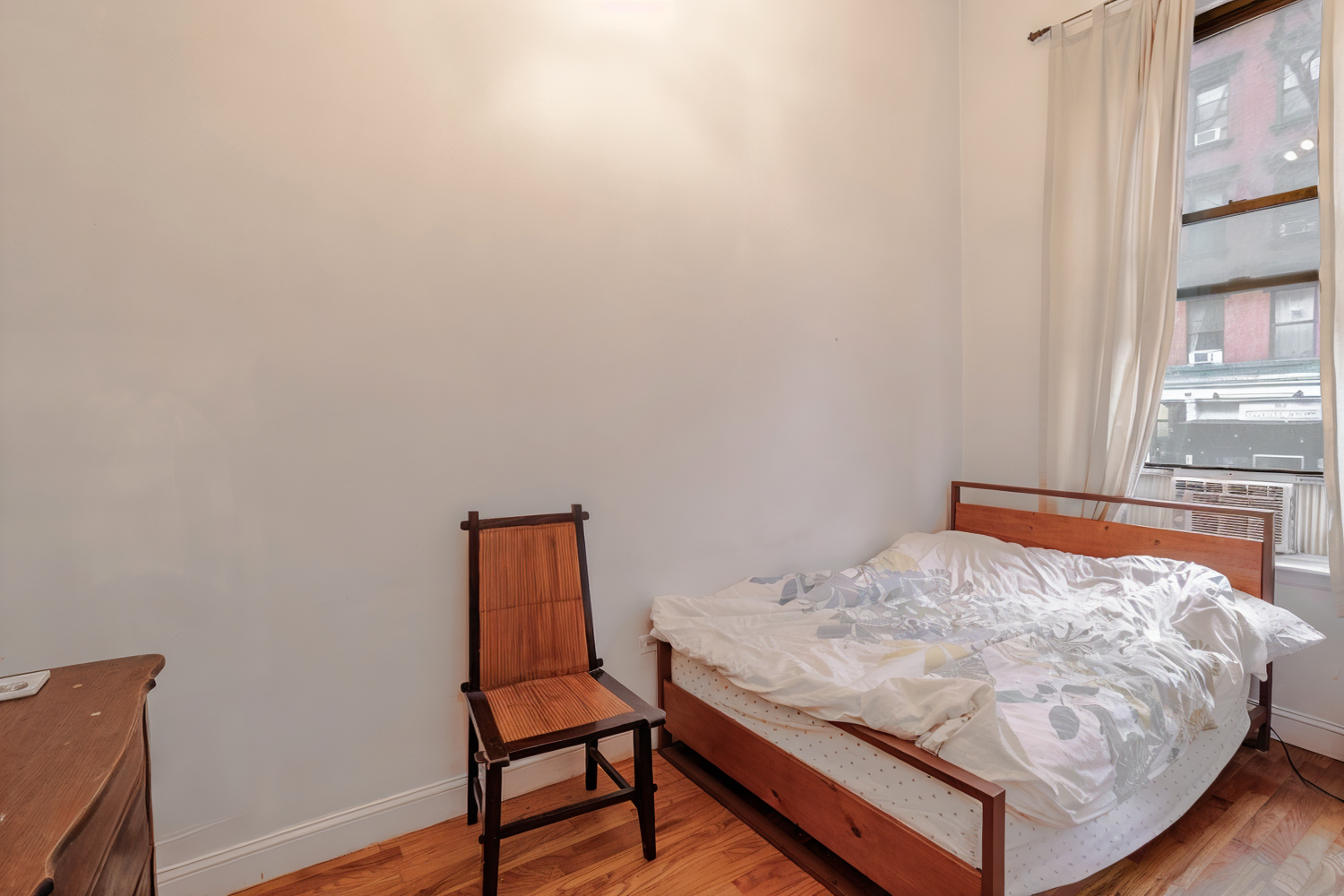 274 E 10TH Street MULTIFAMI