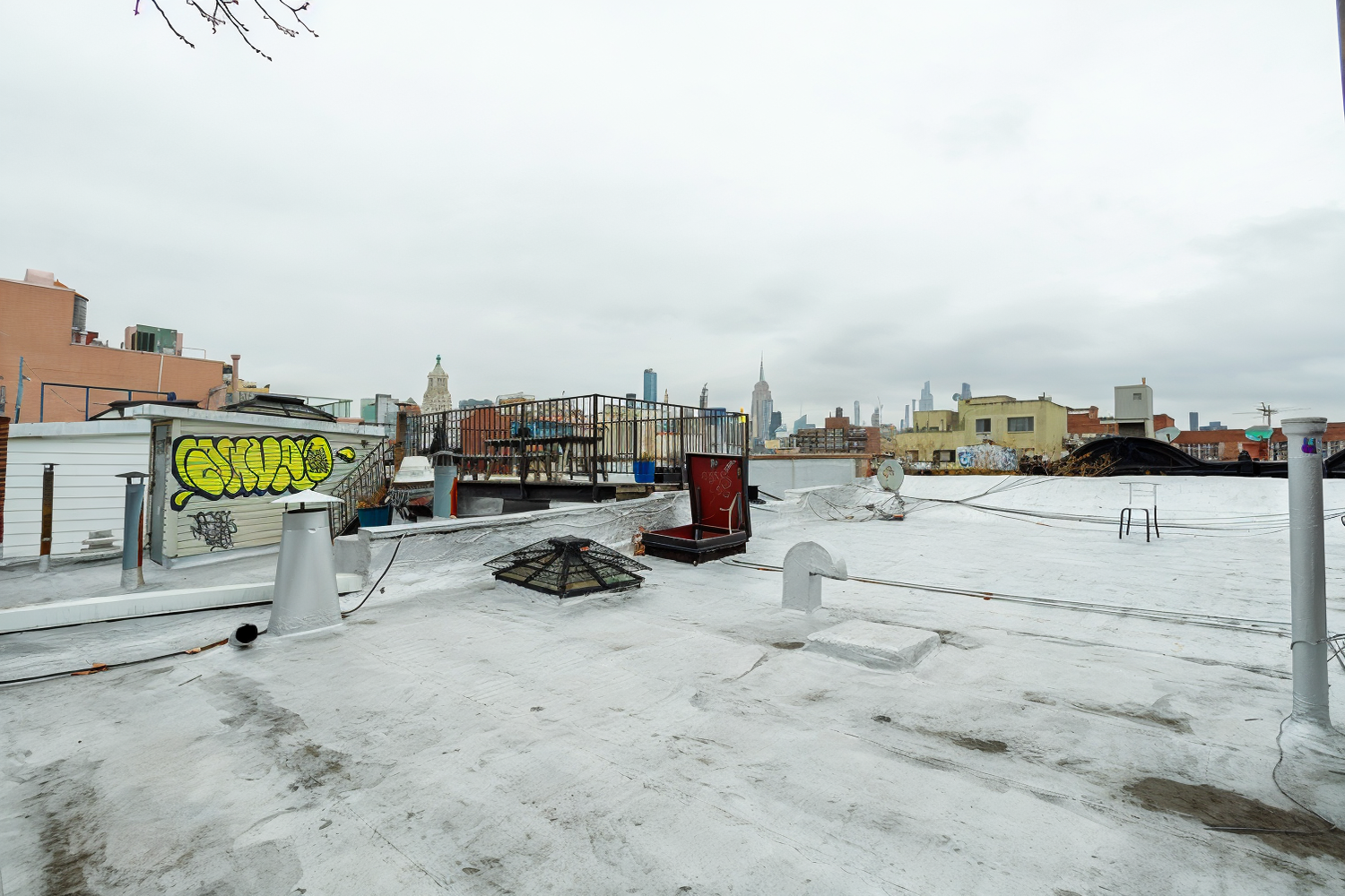 274 E 10TH Street MULTIFAMI