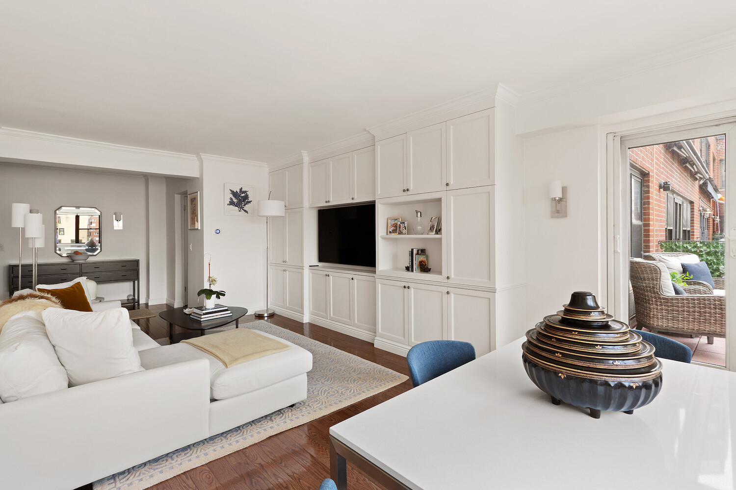165 E 72ND Street 16D