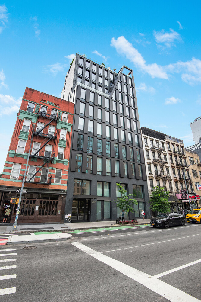 287 E HOUSTON Street 4B