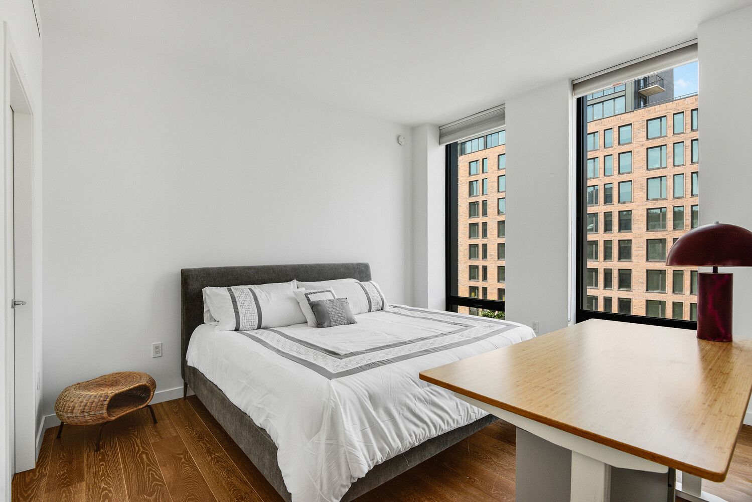 287 E HOUSTON Street 4B