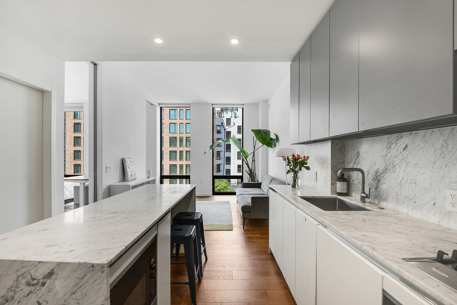 287 E HOUSTON Street 4B