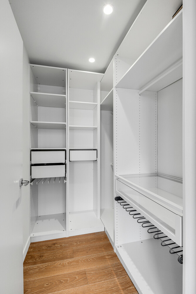 287 E HOUSTON Street 4B