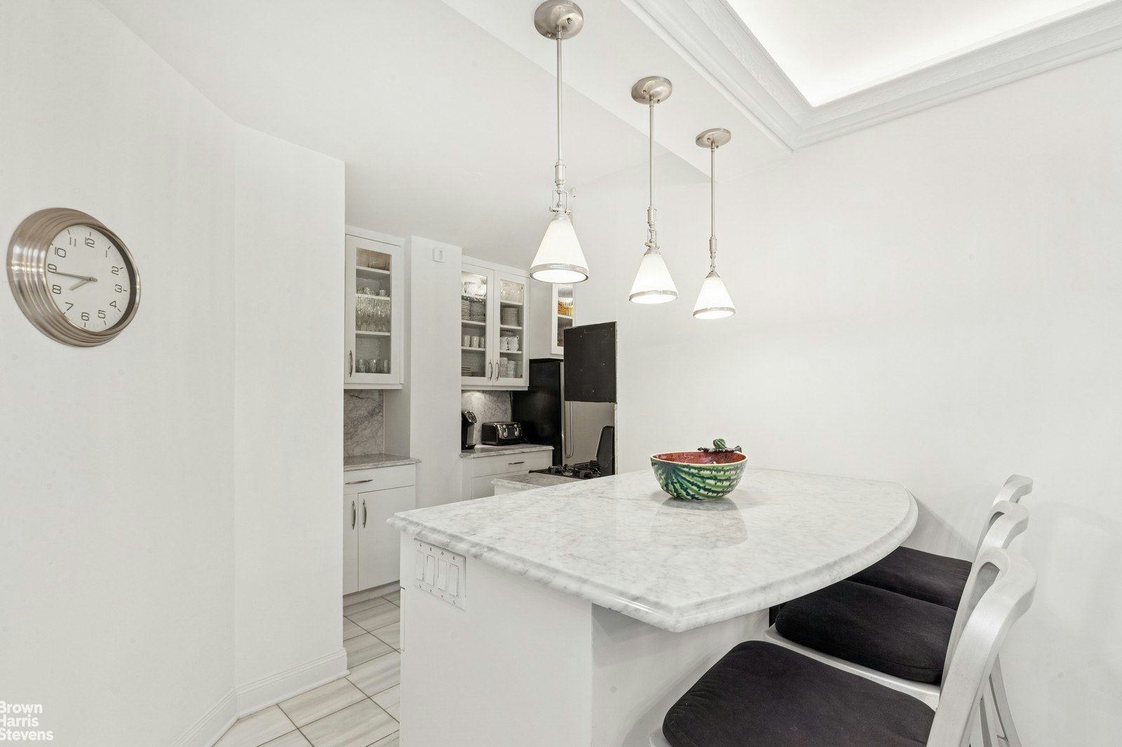 60 SUTTON Place S 3EN