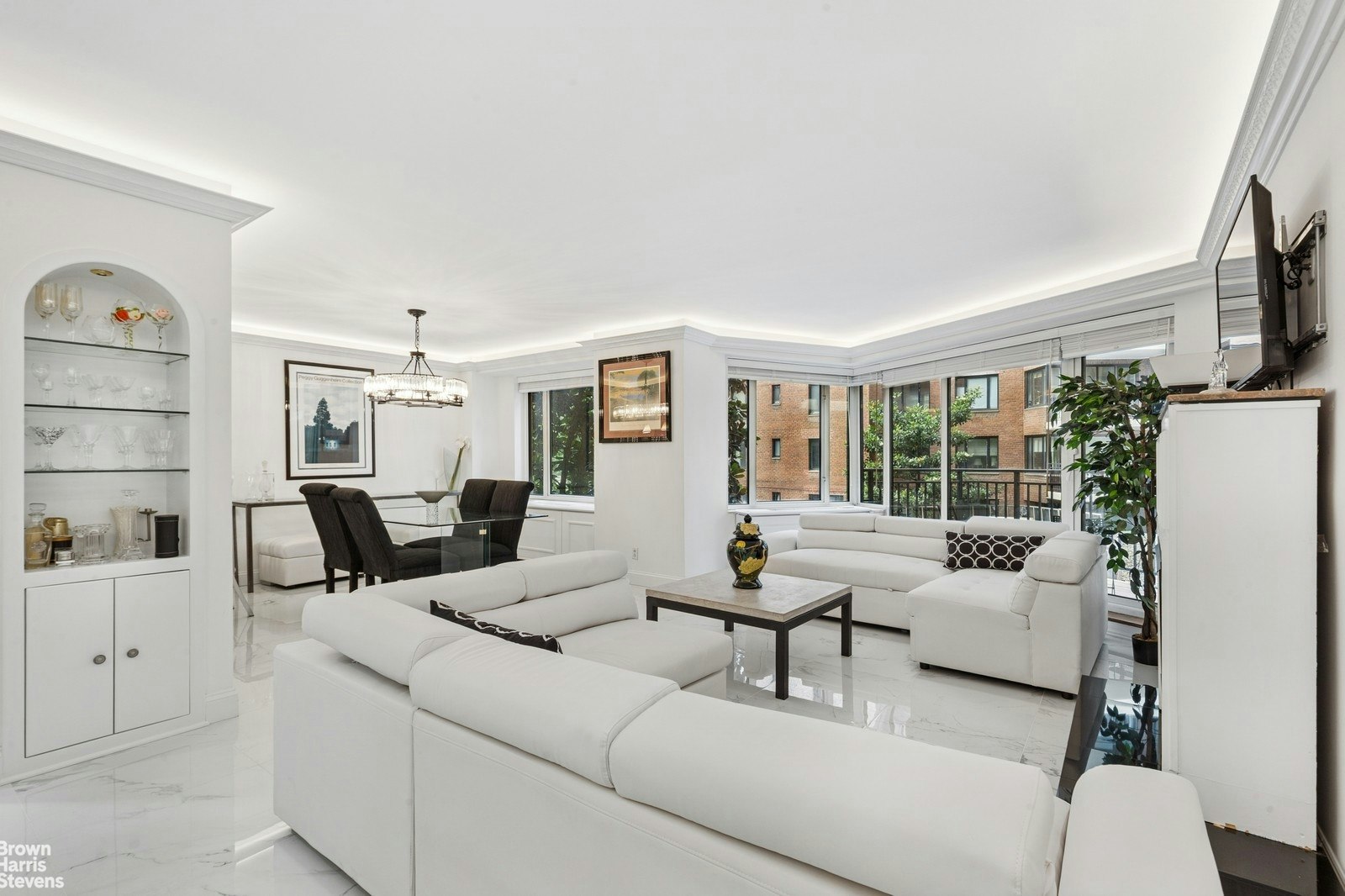 60 SUTTON Place S 3EN