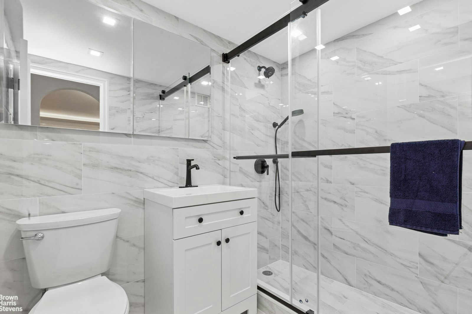 60 SUTTON Place S 3EN