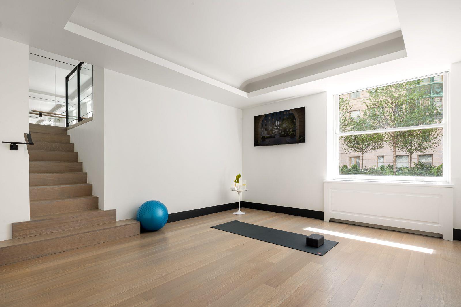 225 W 86TH Street 407