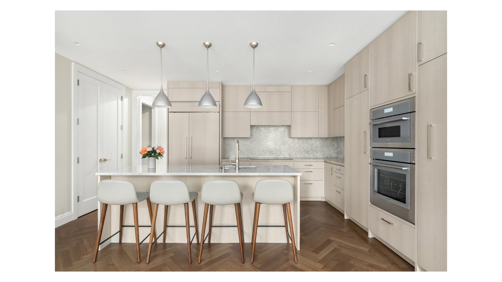 225 W 86TH Street 407
