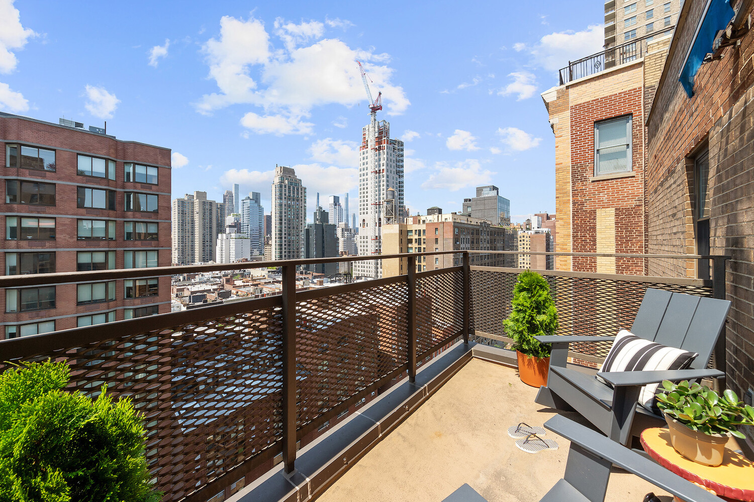 333 E 79TH Street 17O