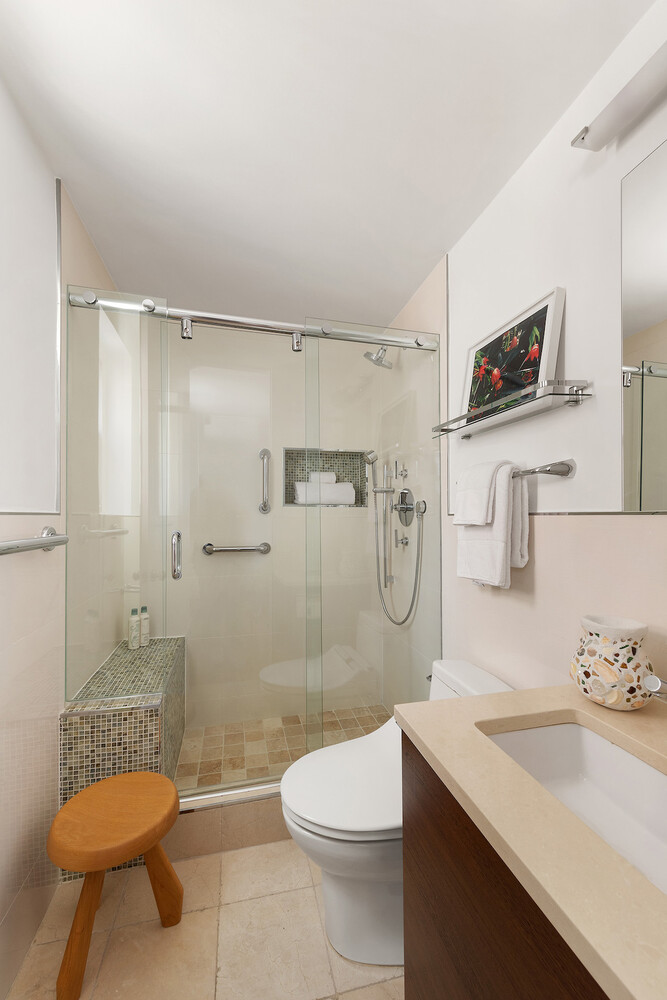 333 E 79TH Street 17O