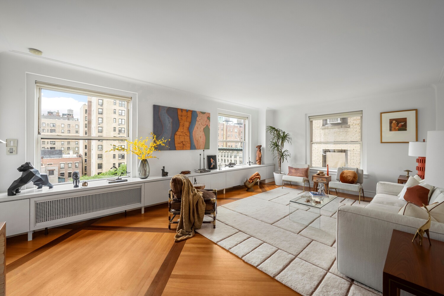 285 RIVERSIDE Drive 11G