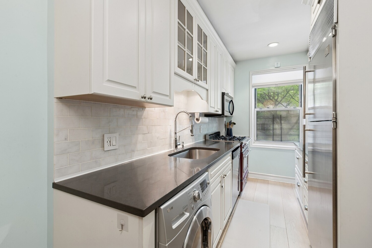 300 W 53RD Street 2E