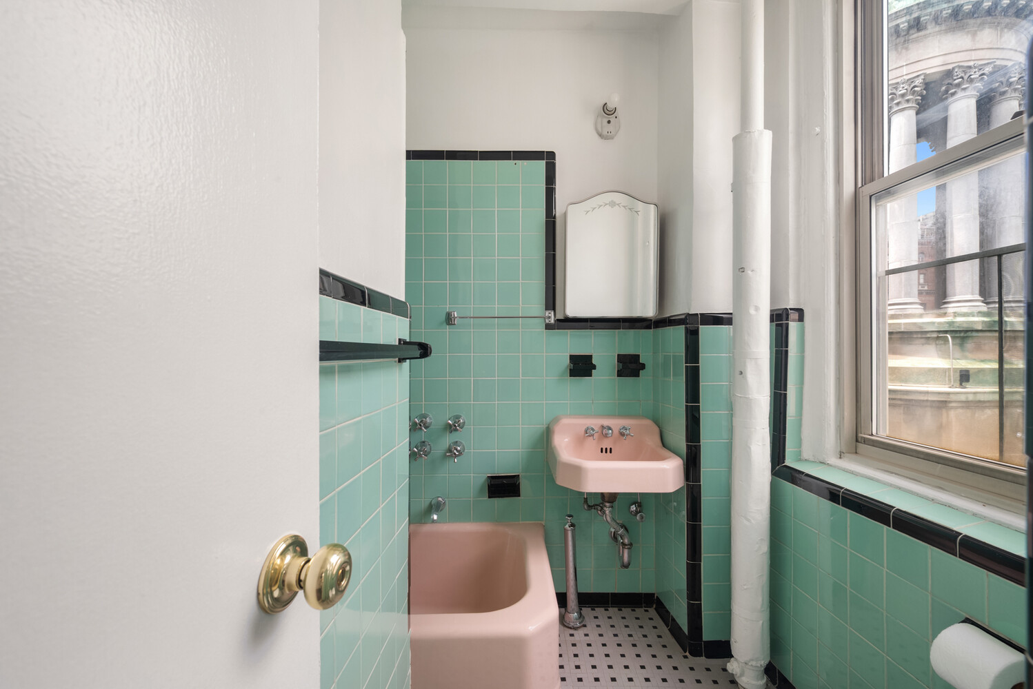 1065 LEXINGTON Avenue 11E